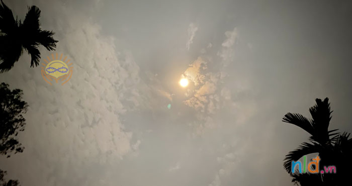Nỗi lòng cùng trăng mười lăm